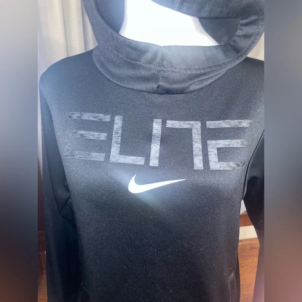 Nike Basketball Elite Black Sweatshirt *make offers*